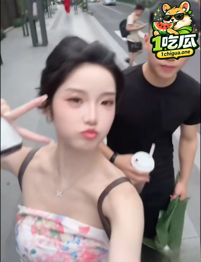 巴旦木否认出轨