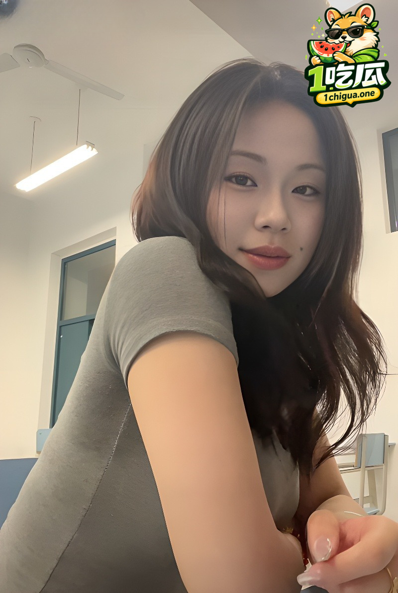 常州极氪女员工章某媛 带暧昧客户开房过夜 出轨成瘾成为各大金主的肉便器