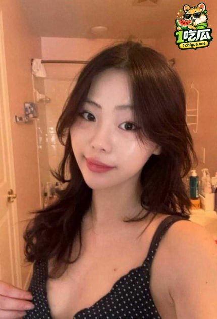 网红嫩妹 泰妮 私密视频 全程露脸口舌侍奉男友肉棒 指奸白虎穴自慰艳影迷离