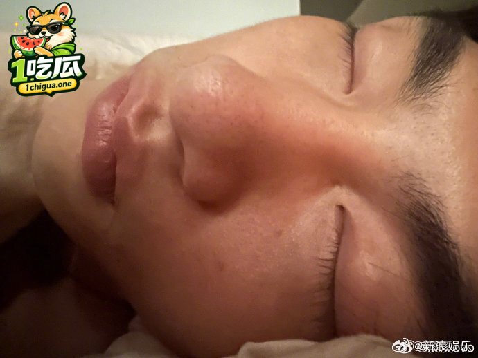 胡文煊孕期出轨情侣纹身素颜照